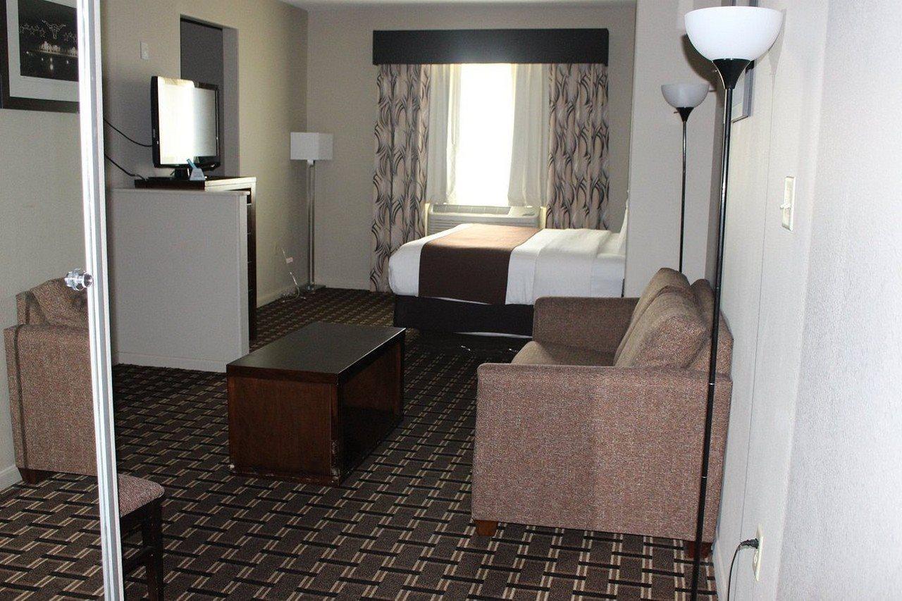 Baymont By Wyndham Columbus Exterior foto