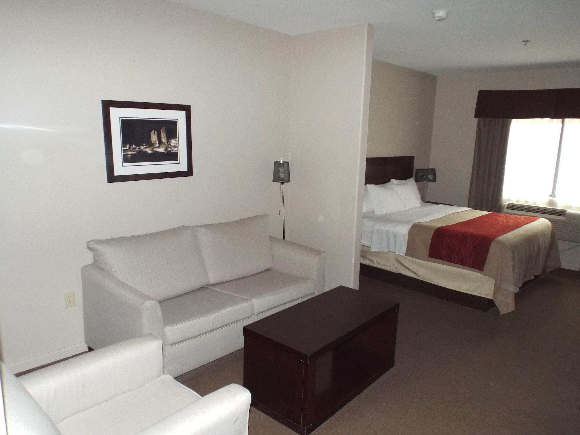 Baymont By Wyndham Columbus Exterior foto