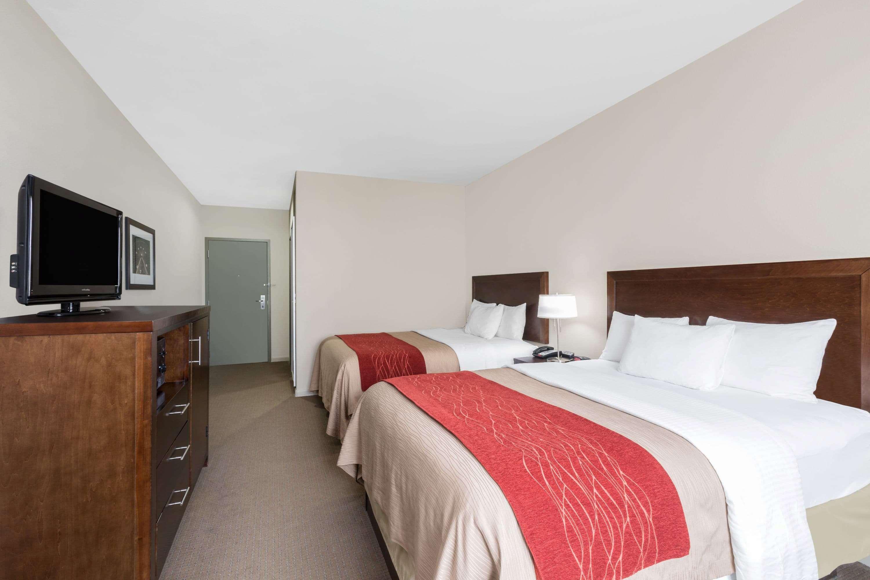 Baymont By Wyndham Columbus Exterior foto
