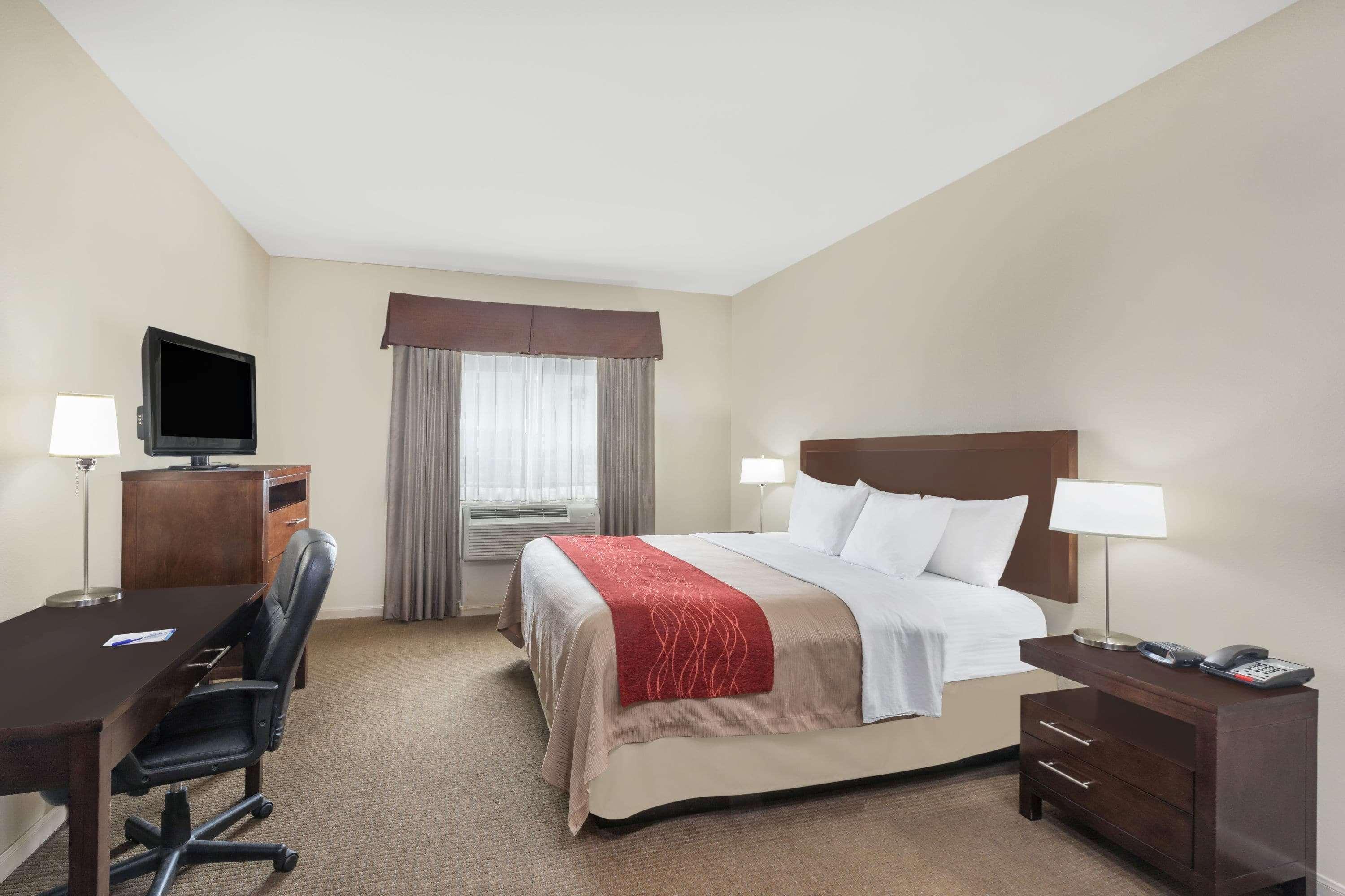 Baymont By Wyndham Columbus Exterior foto