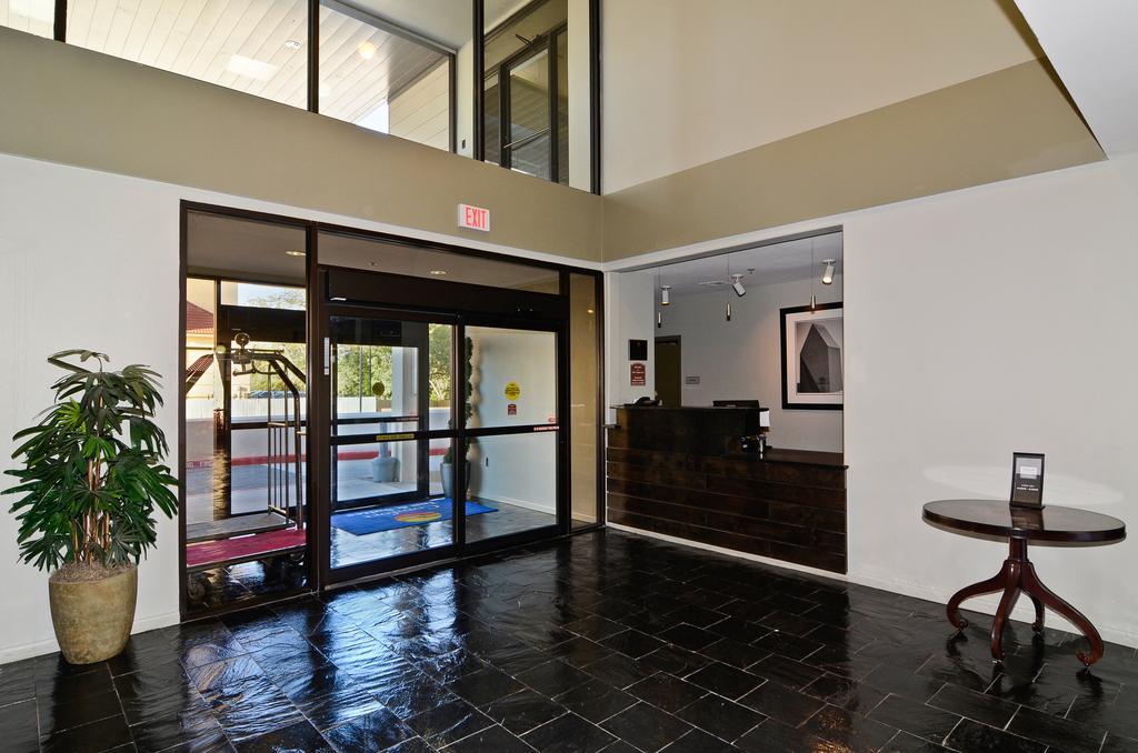 Baymont By Wyndham Columbus Exterior foto