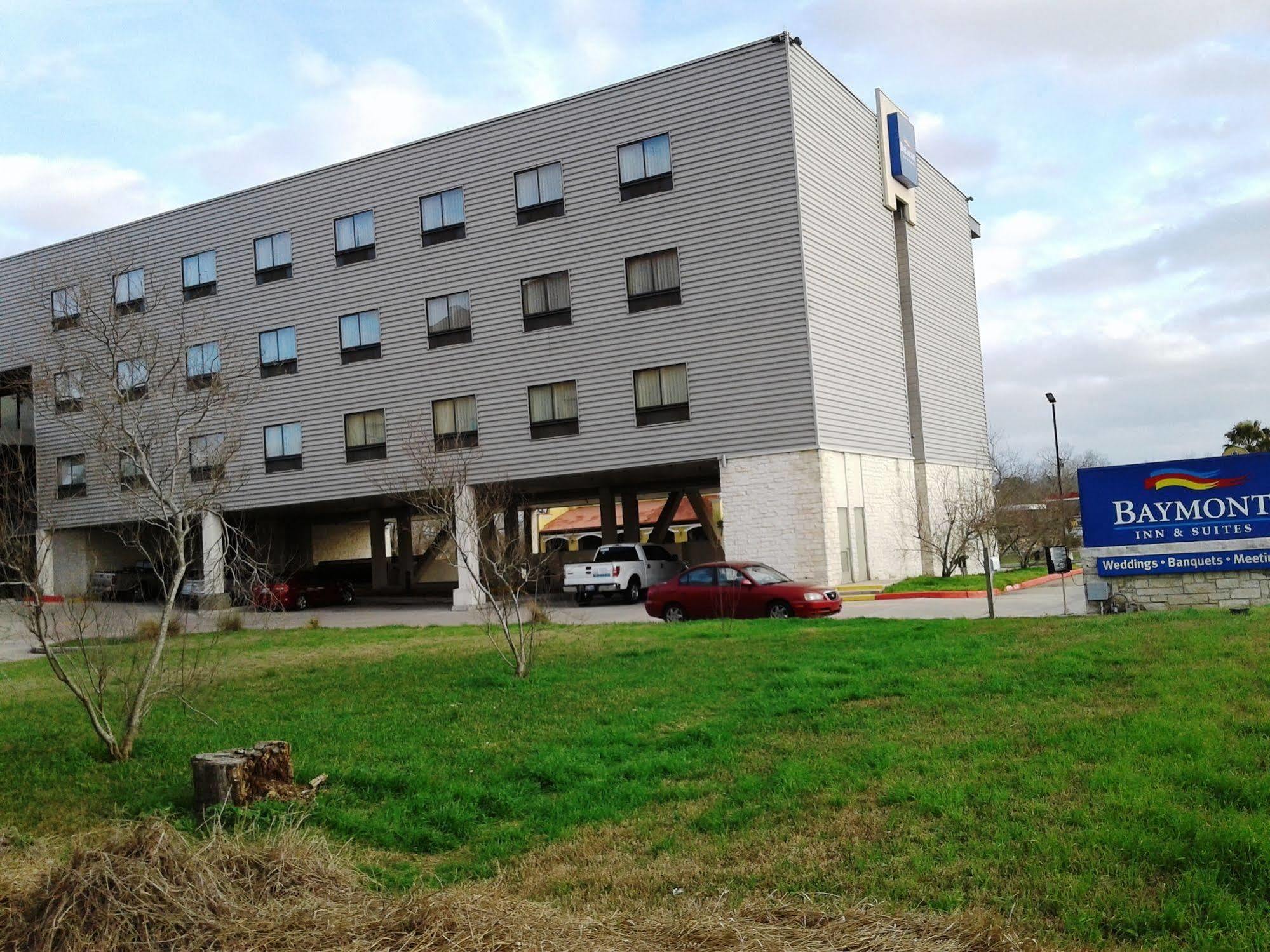Baymont By Wyndham Columbus Exterior foto